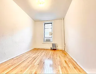 Rented by Century 21 Premier 