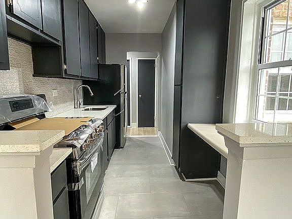 2nd image of 15135 84th St APT 6F