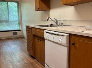 Legend House, Seattle, WA 98115