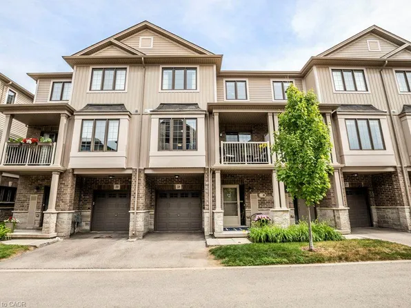 377 Glancaster Rd #38, Hamilton, ON L9G 0G4