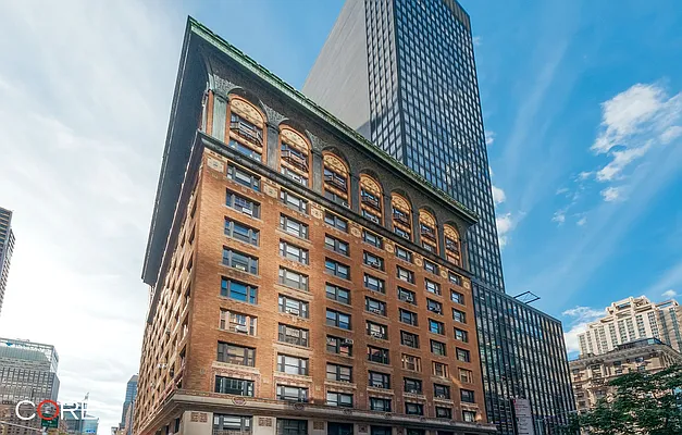 Rented by CORE | media 15