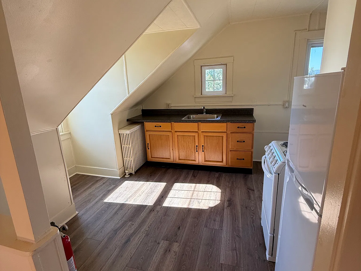 Studio, 600 sqft, $1,200 — Photo 3
