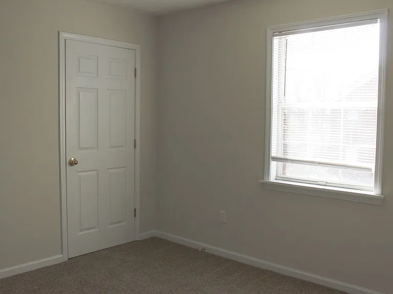 1219 Byrne Ave — Photo 17