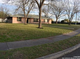 3402 Chateau Dr, San Antonio, TX 78219