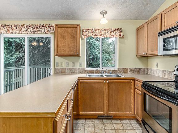 5th image of 942 E Calkins Dr #942