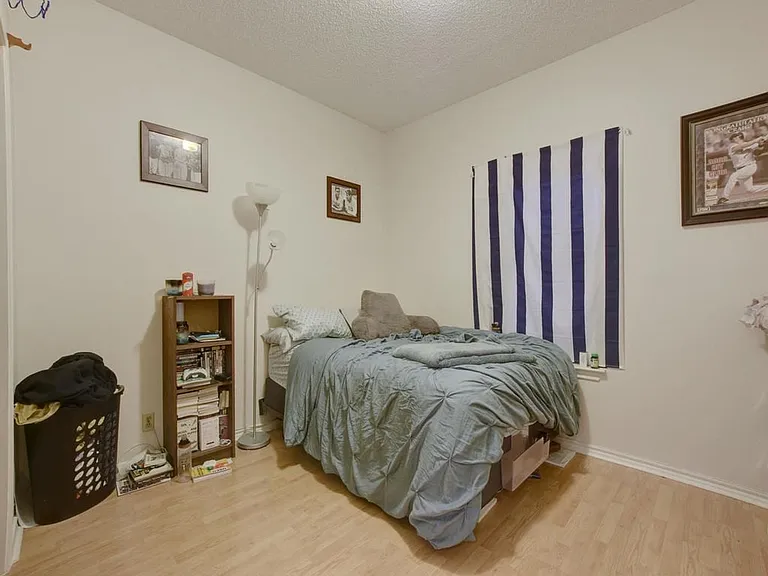 2414 Longview St #205 — Photo 4
