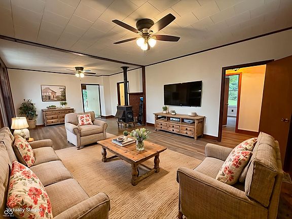 4th image of 7077 W 450 S