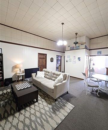 5th image of 2594 Front St APT 4