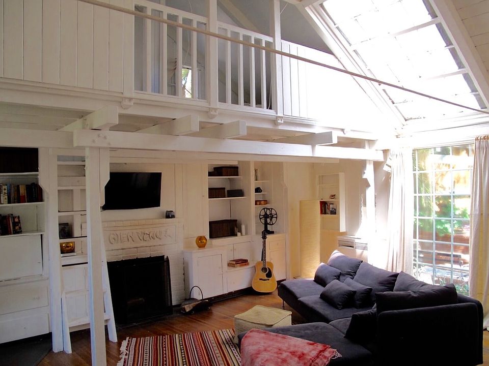 1st image of 2246 Vista Del Mar Ave