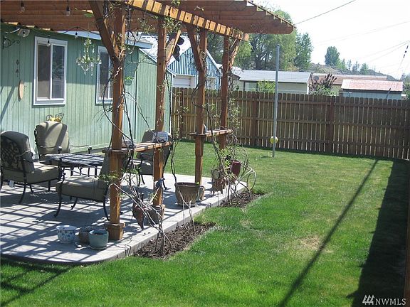 5th image of 1203 Thurston St SE