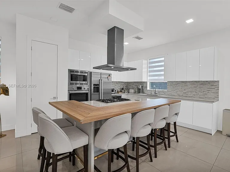7509 NW 99th Ave — Photo 14