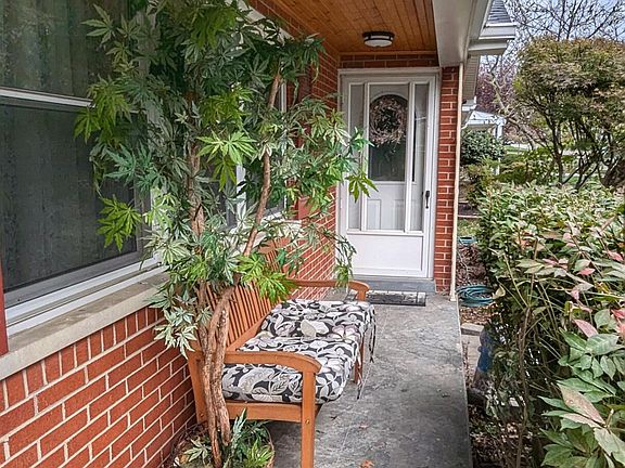 3rd image of 3066 Lindsey Dr