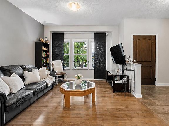 4th image of 110 NW Clydesdale Way