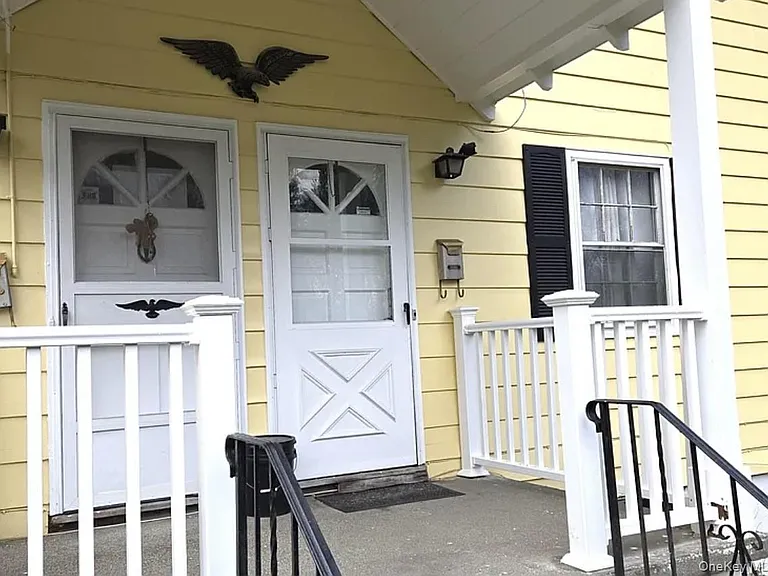 46 Robinson Ave #2 — Photo 3