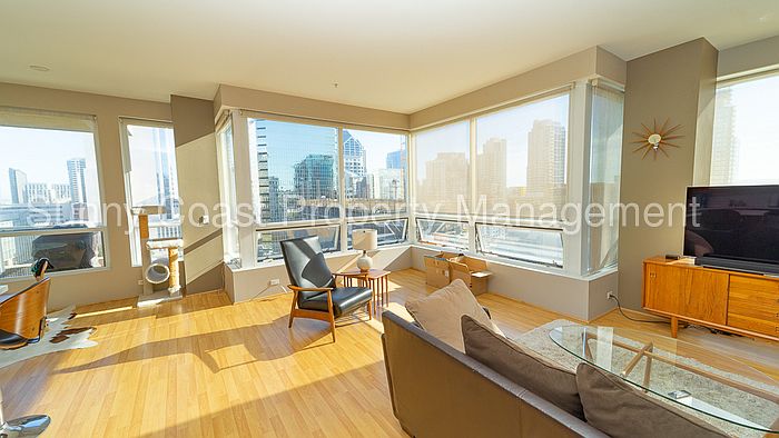 1st image of 350 W Ash St Unit 1007