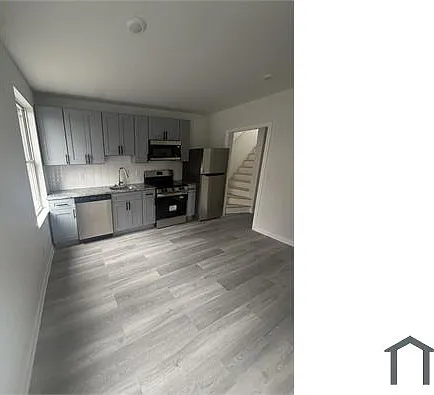 112 E Huntingdon St #2