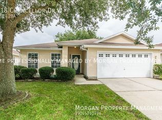 518 Chancellor Dr W, Jacksonville, FL 32225
