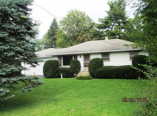 3110 Bull Valley Rd, McHenry, IL 60050