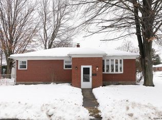 8 Tryon Ct, Albany, NY 12203