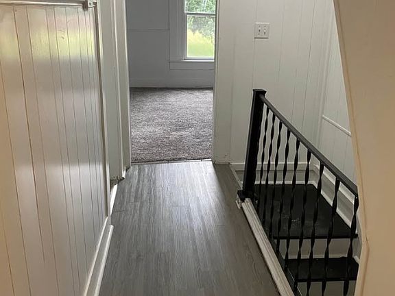 5th image of 1404 W 6th St #2