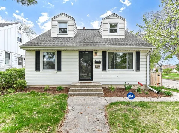 6300 W Cleveland AVENUE, Milwaukee, WI 53219