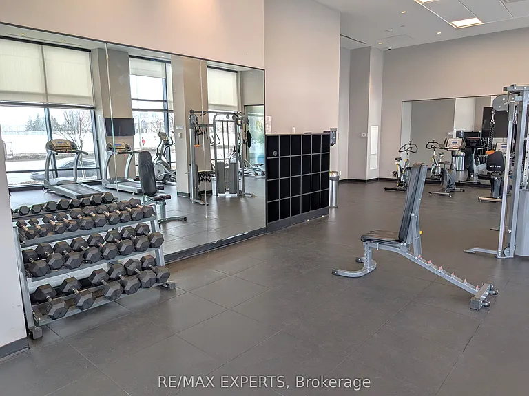 681 Yonge St #527 — Photo 19