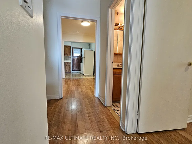 568 Rogers Rd #2 — Photo 20