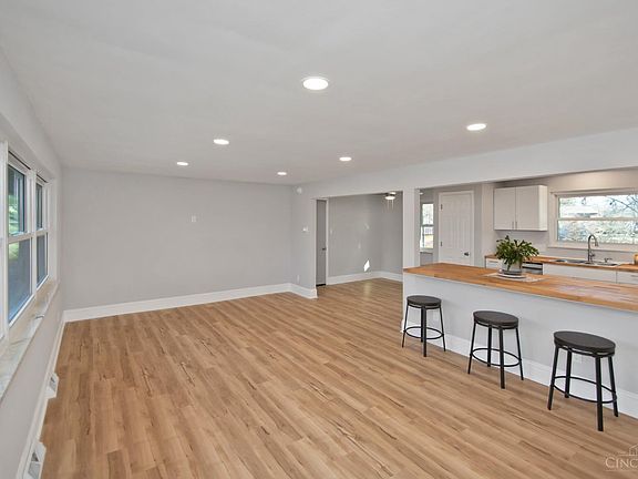 5th image of 5588 Kay Dr
