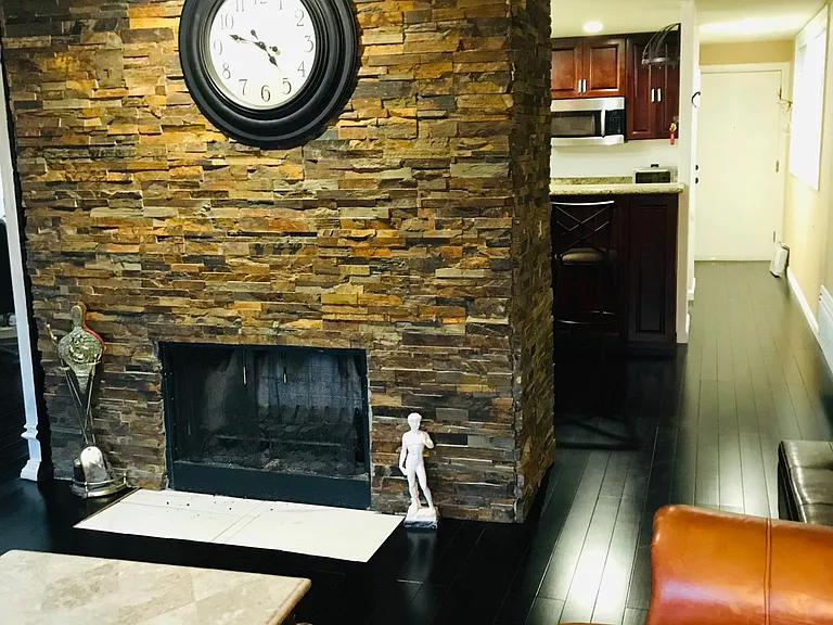 4004 Beach Dr SW #101 — Photo 6
