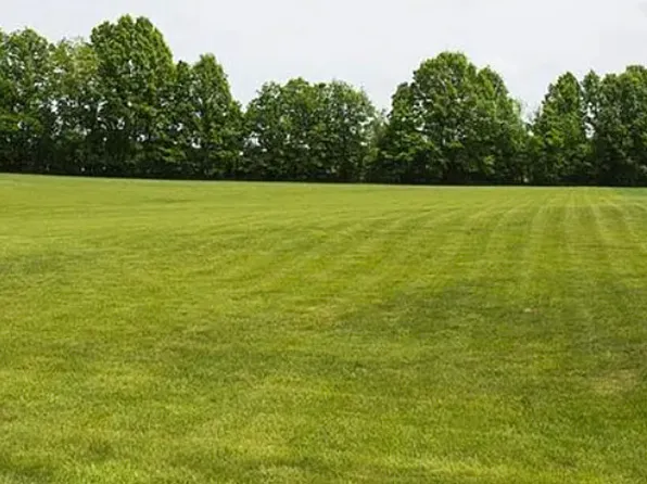 4199 Whitetail Woods Dr, Bargersville, IN 46106