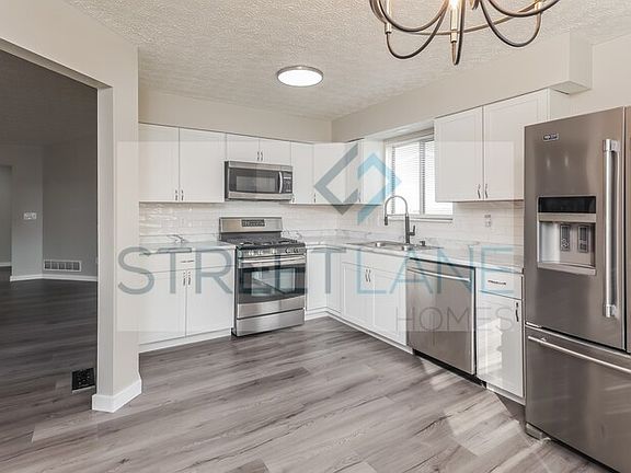 5th image of 870 Bisque Ct