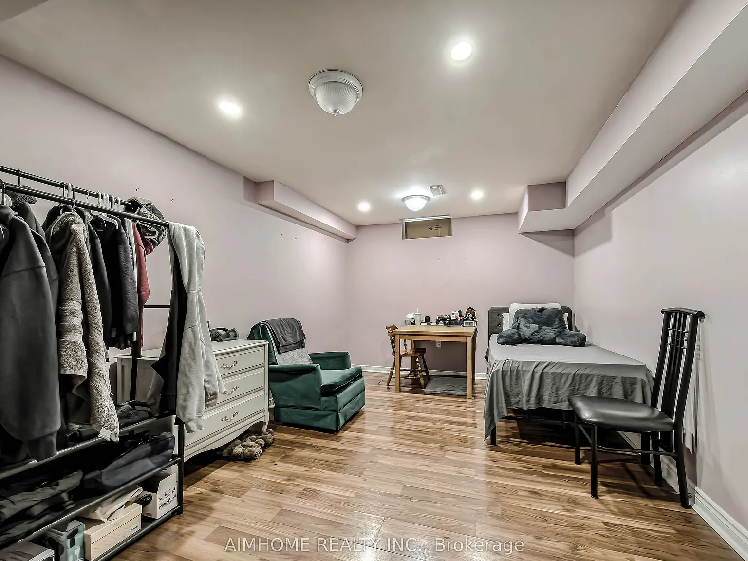 2 bed, $2,000 — Photo 2
