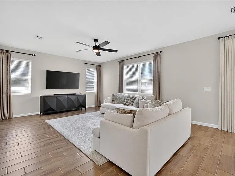 3710 Malad Way — Photo 11
