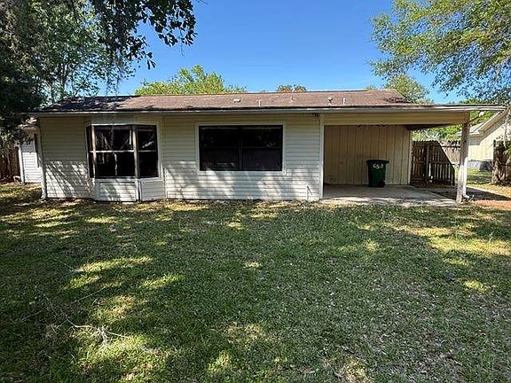 5th image of 303 Sunnyside Dr