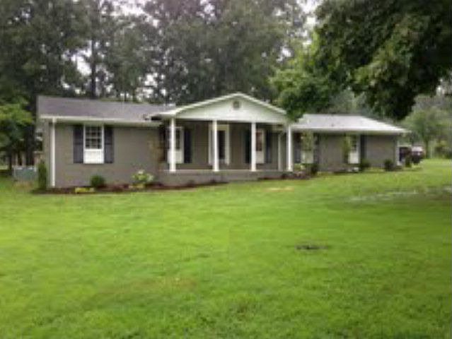 1st image of 840 Fairground St