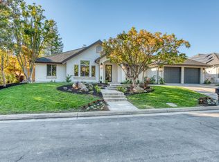 1337 E Saint James Cir, Fresno, CA 93720