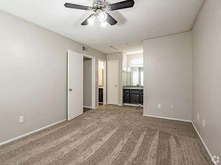 Timber Pointe — Photo 10