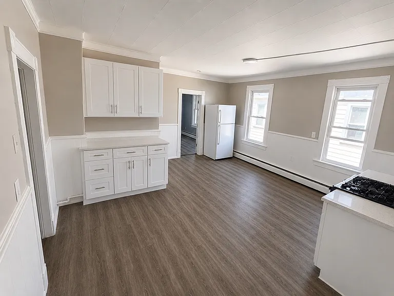 103 Smalley St #2 — Photo 3