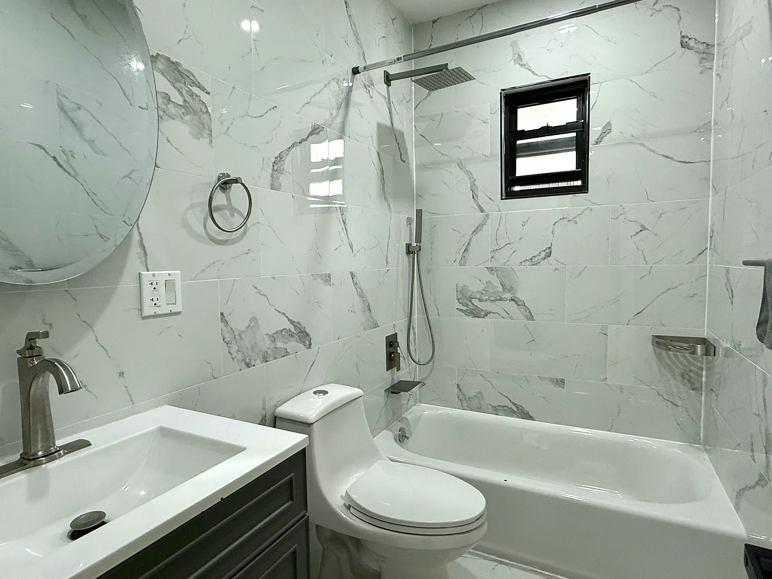 629 East 28th Street — Photo 2