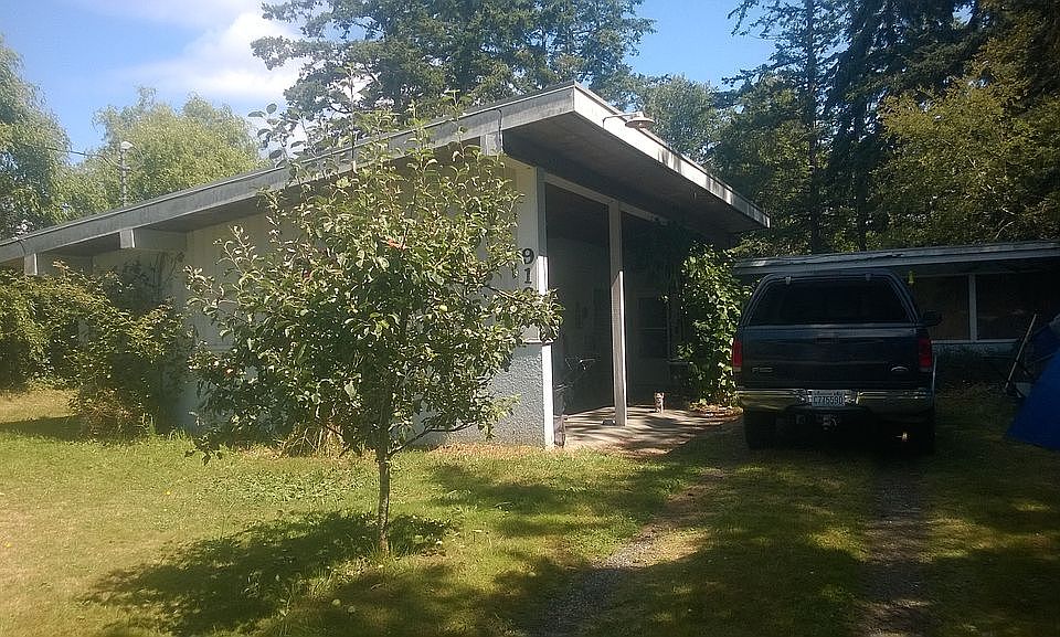 1st image of 916 Walker Ave