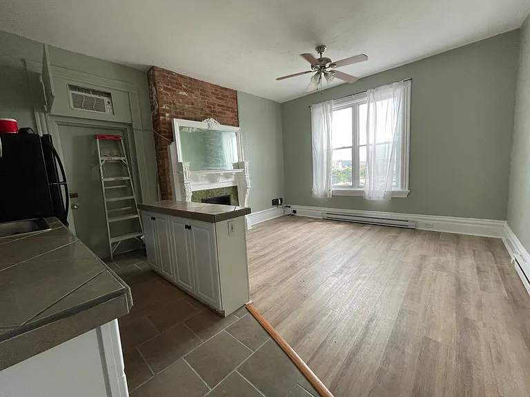 114 S Negley Ave #2B — Photo 2