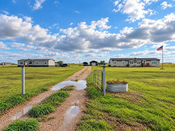 8832 N Us Highway 69, Celeste, TX 75423