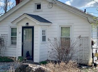 32 Seminole Rd, Middlefield, CT 06455