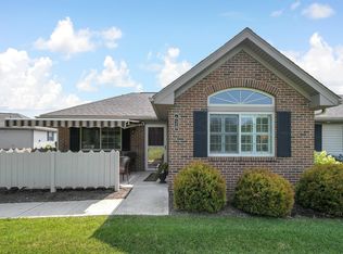 628 Monticello Ct, Pataskala, OH 43062