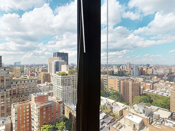 5th image of 175 E 96th St APT 28R