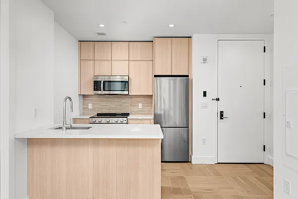Rented by Nooklyn NYC LLC | media 75
