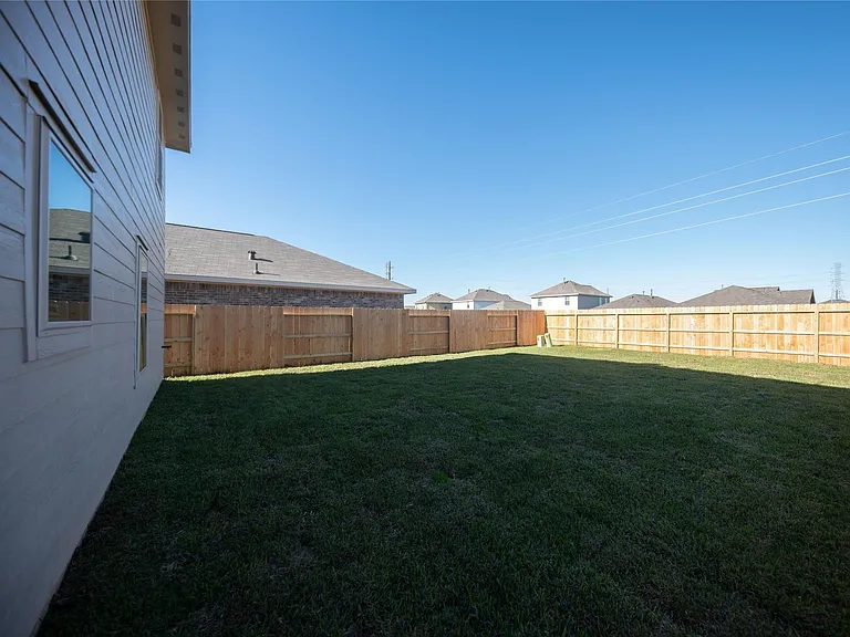 7235 Gorrian — Photo 30