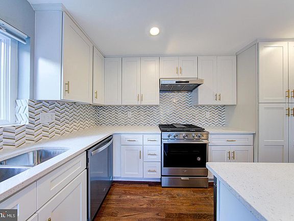 3rd image of 2400 S Arlington Ridge Rd