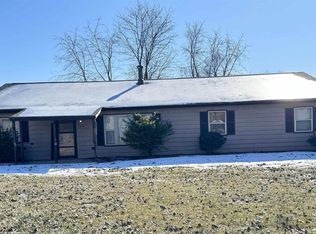 1444 Rock Rd, Lenzburg, IL 62255