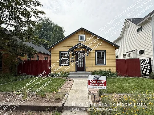 1009 W Resseguie St Photo 1